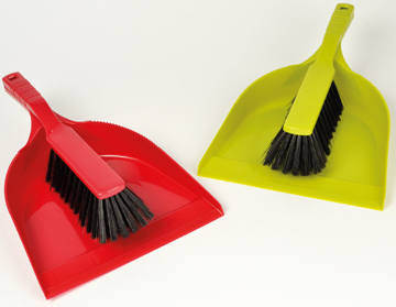 [TIM-4706010] Stofblik met handveger uit PVC assorti